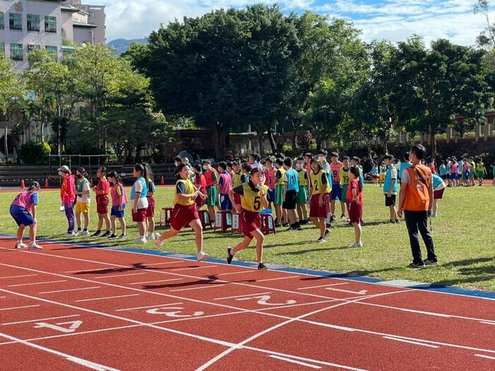 110年淡水區中小學班際大隊接力剪影4